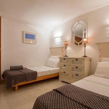 Villefranche-sur-mer Sleeps 10 Pool Air Con Villa
