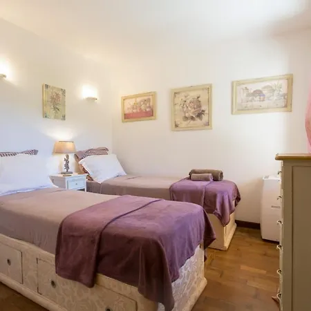 Villefranche-sur-mer Sleeps 10 Pool Air Con Villa *