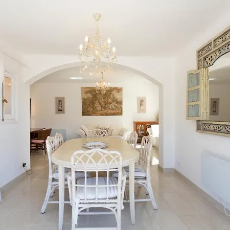 Villefranche-sur-mer Sleeps 10 Pool Air Con Villefranche-sur-Mer